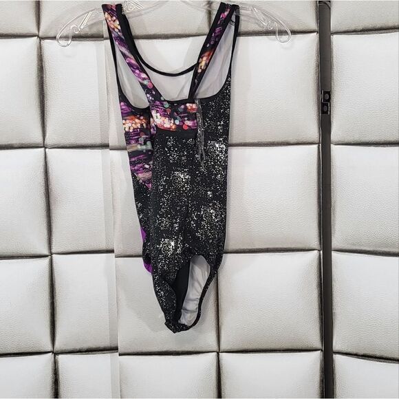 Capezio dance leotard    - Picture 4 of 7